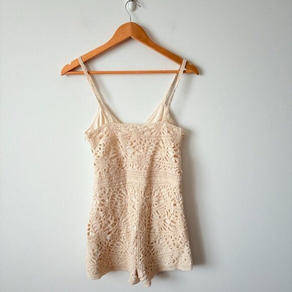 Zara Short Crochet Jumpsuit Romper Cream NWT Size Medium - Picture 9 of 12